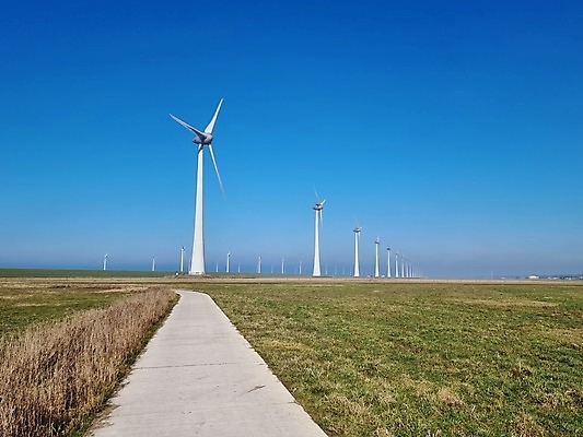 포토 JPG 해외이미지 산업 바다 밭 하늘 바람 풍경 해변 사람없음 초록색 파란색 농장 환경 힘 재활용 풍차 발전기 에너지 흰색 풍력에너지 네덜란드 생태계 지구온난화 세대 유지 방앗간 개발 생태학 해외포토 자연요소 교육 유럽 컬러 농업 날씨 발전소 그린에너지 친환경 기후변화 파일형식 이미지허브