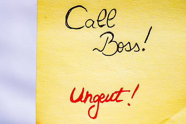 포토 JPG 해외이미지 디자인 종이 스티커 회사 비즈니스 텍스트 통신 대화 사람없음 노란색 라벨 쪽지 정보 기록 작업 발표 조직 메시지 편지지 오브젝트 싱글 페이지 공지사항 고립 어려움 조언 체크리스트 필기체 카피스페이스 해외포토 문자 컬러 프레임 말하기 공백 편지 파일형식 이미지허브