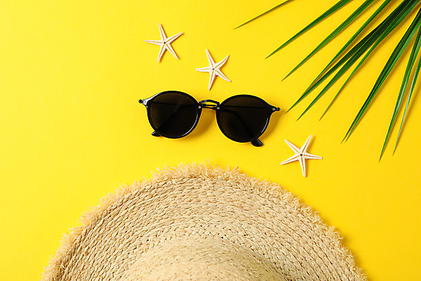 포토 JPG 해외이미지 스튜디오촬영 불가사리 사람없음 선글라스 오브젝트 밀짚모자 야자수잎 카피스페이스 해외포토 모자_잡화 안경 잎 극피동물 실내 공백 파일형식 이미지허브 이미지허브