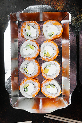 포토 JPG 해외이미지 스튜디오촬영 젓가락 사람없음 초밥 용기 도시락 롤 롤스시 해외포토 그릇 음식 수저 실내 일본음식 파일형식 이미지허브