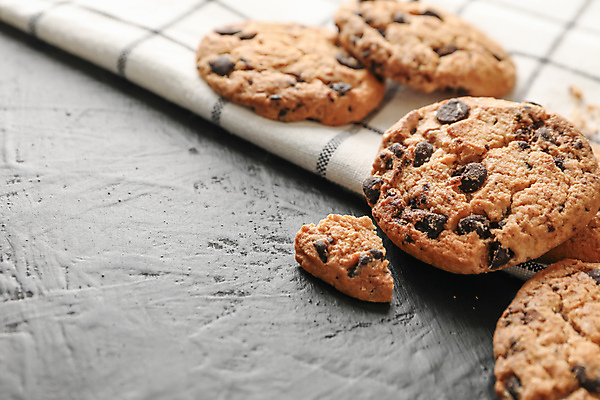 포토 JPG 해외이미지 디저트 사람없음 쿠키 냅킨 초코칩쿠키 해외포토 음식 초코칩 초코쿠키 파일형식 이미지허브