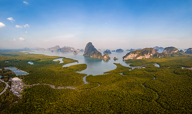 포토 JPG 해외이미지 아시아 바다 섬 여행 태국 자연 하늘 휴가 산 사람없음 야외 초록색 농장 일출 일몰 시골 만 숲 언덕 드론 안다만 파라다이스 푸켓 해외포토 나라 컬러 농업 노을 생태계 파일형식 이미지허브