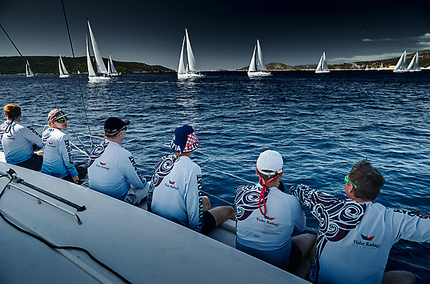 포토 JPG 해외이미지 라이프스타일 스포츠 파도 바다 여행 요트 자연 벽지 하늘 바람 휴가 항해 경기 사람없음 야외 컵 컬러풀 일몰 경쟁 자유 보트 그룹 승무원 지중해 함선 추적 레가타 뱃놀이 수평선 해외포토 자연요소 직업 식기 컬러 컨셉 배_교통 모션 날씨 생활 노을 전통놀이 생태계 파일형식 이미지허브