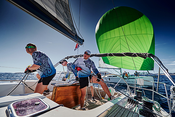 포토 JPG 해외이미지 라이프스타일 스포츠 파도 바다 여행 요트 자연 벽지 하늘 바람 휴가 항해 경기 사람없음 야외 컵 컬러풀 일몰 경쟁 자유 보트 그룹 승무원 지중해 함선 추적 레가타 뱃놀이 수평선 해외포토 자연요소 직업 식기 컬러 컨셉 배_교통 모션 날씨 생활 노을 전통놀이 생태계 파일형식 이미지허브