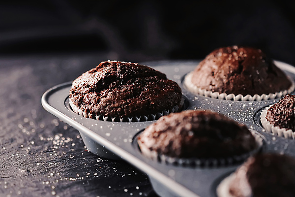 포토 JPG 해외이미지 디저트 사람없음 달콤 제빵 머핀틀 초코맛 초콜릿머핀 해외포토 음식 제과제빵 초콜릿 맛 머핀 파일형식 이미지허브