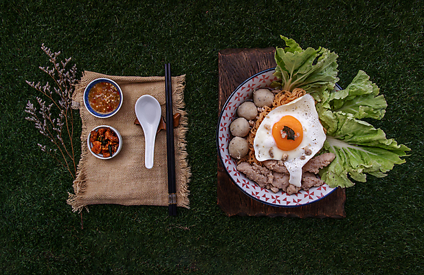 포토 JPG 해외이미지 전통 접시 아시아 문화 음식 백그라운드 채소 젓가락 건조 패스트푸드 건강 육류 돼지고기 요리 사람없음 목재 식당 일본 식사 저녁식사 중국 뜨거움 사발 맛 아침식사 수프 먹기 국수 매움 길이 점심식사 생식 해외포토 나무 식기 나라 컨셉 식재료 재료 모션 수저 상점 면류 사기그릇 인스턴트 파일형식 이미지허브