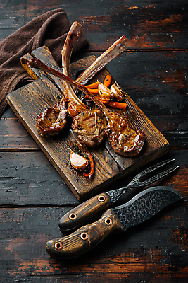 포토 JPG 해외이미지 실내 사람없음 양고기 나무도마 양갈비 양고기구이 나무배경 해외포토 백그라운드 도마 육류 내부 목재 구이 파일형식 이미지허브