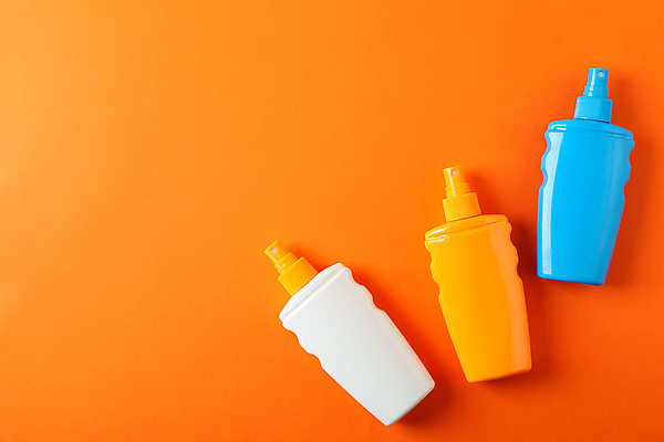 포토 JPG 해외이미지 스튜디오촬영 사람없음 하이앵글 선크림 오브젝트 공병 카피스페이스 해외포토 뷰포인트 실내 화장품 공백 병_담는 파일형식 이미지허브 이미지허브