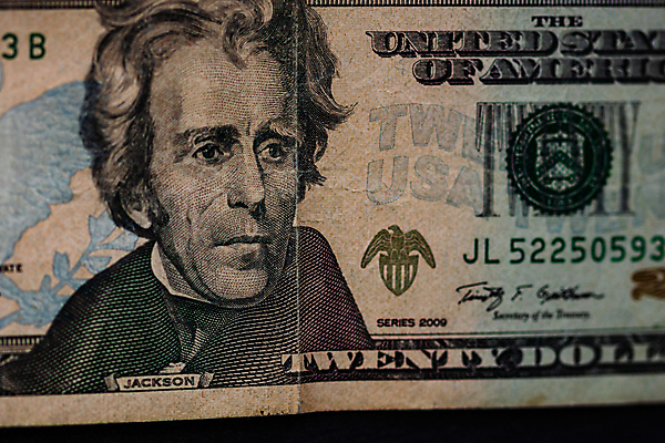 포토 JPG 해외이미지 종이 얼굴 백그라운드 지폐 돈 비즈니스 사람없음 초록색 금융 경제 숫자 달러 쪽지 미국 저축 재산 심볼 투자 계산서 고립 대통령 수입 해외포토 문자 컬러 북아메리카 신체부위 파일형식 이미지허브