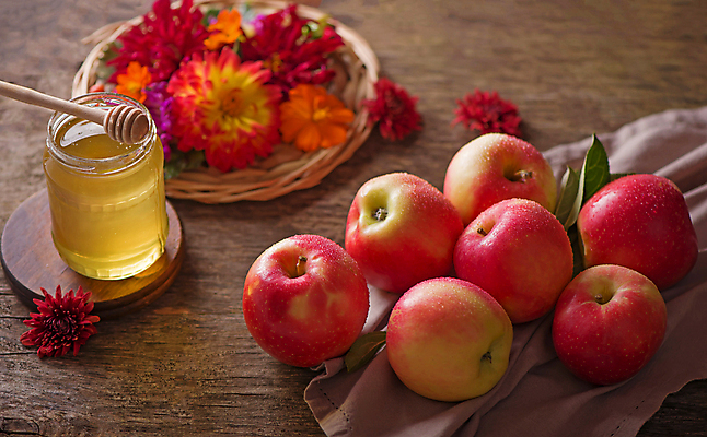 포토 JPG 해외이미지 전통 계절 종교 문화 음식 조각 백그라운드 과일 재료 자연 탁자 휴가 디저트 건강 요리 사람없음 목재 빨간색 초록색 노란색 우주 숟가락 침묵 축하 신선 항아리 막대기 황금 달콤 맛 사과 상품 설탕 심볼 유기농 잔치 꿀 유대인 신앙심 유태교 해외포토 나무 웰빙 컬러 가구 컨셉 수저 소리 도자기 생태계 파일형식 이미지허브