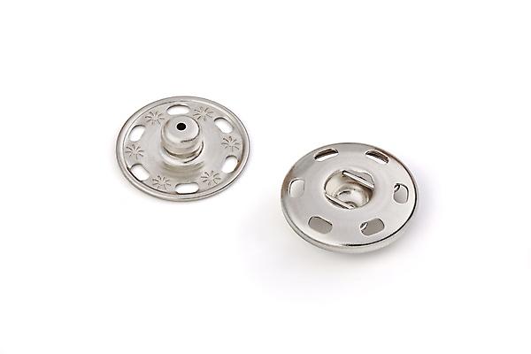 포토 JPG 해외이미지 옷 장신구 사람없음 장식 유행 금속 손상 공구 잡기 업무 원형 실 수리 닫기 밀기 바느질 자르기 잠금 언론 재단 고립 스테인레스 퀼트 핸드메이드 해외포토 도형 컨셉 모션 재질 도구 작업 보안 파일형식 이미지허브