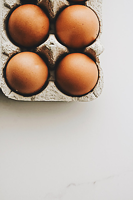 포토 JPG 해외이미지 백그라운드 사람없음 갈색 계란 신선 계란판 카피스페이스 해외포토 컬러 알 공백 파일형식 이미지허브