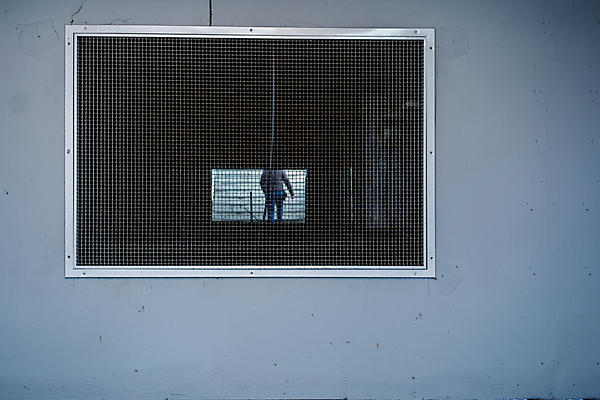 포토 JPG 해외이미지 길 백그라운드 컨셉 사다리 모션 추상 조명 아이디어 실내 사람 사람없음 건물 빛 울타리 계단 검은색 어둠 산책 성장 도시 복도 터널 역 철 속도 부식 오르기 트랙 지하 단계 빛망울 블러 해외포토 건축물 컬러 무늬 교통시설 휴식 내부 담장 도구 파일형식 이미지허브