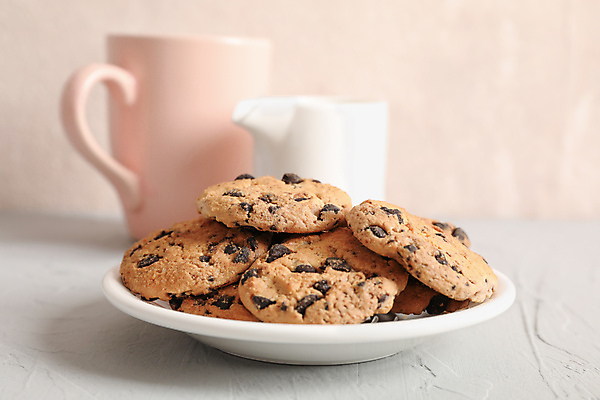 포토 JPG 해외이미지 접시 디저트 사람없음 쿠키 여러개 담기 초코칩쿠키 해외포토 식기 음식 다수 모션 초코칩 초코쿠키 파일형식 이미지허브