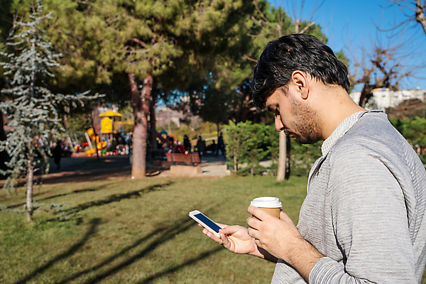 포토 JPG 해외이미지 나무 식물 라이프스타일 계절 공원 남자 스포츠 백그라운드 밭 인터넷 통신 자연 놀이 표면 모바일 건강 가면 한명 사람 풍경 야외 초록색 여름 스마트폰 핸드폰 컬러풀 환경 정원 고층빌딩 웹 봄 성장 신선 긍정 내추럴 땅바닥 페어웨이 그리너리 해외포토 1 공공시설 컬러 컨셉 농업 골프 바닥 빌딩 생활 전자제품 스마트기기 생태계 파일형식 트랜드컬러 이미지허브