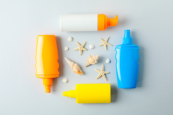 포토 JPG 해외이미지 스튜디오촬영 불가사리 사람없음 하이앵글 조개껍데기 소라 선크림 오브젝트 공병 해외포토 뷰포인트 조개 어패류 극피동물 실내 화장품 병_담는 파일형식 이미지허브 이미지허브