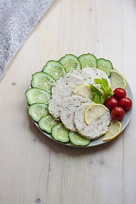 포토 JPG 해외이미지 전통 음식 줄기 조각 다이어트 토마토 재료 오이 건강 육류 요리 사람없음 목재 빨간색 초록색 주방 식당 치킨 체리 슬라이스 단백질 핸드메이드 해외포토 나무 식물 컬러 채소 과일 식재료 상점 닭고기요리 영양소 파일형식 이미지허브