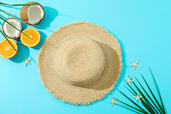 포토 JPG 해외이미지 스튜디오촬영 오렌지 불가사리 사람없음 하이앵글 밀짚모자 코코넛 야자수잎 해외포토 모자_잡화 뷰포인트 잎 과일 극피동물 실내 파일형식 이미지허브 이미지허브