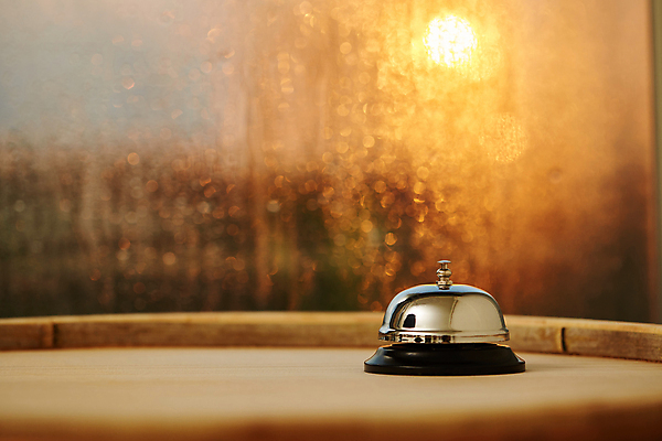 포토 JPG 해외이미지 손 여행 백그라운드 컨셉 창문 유리 호텔 휴가 사람없음 금속 식당 수확 종 고급 빗방울 계산대 도착 고객 책상 서비스 보케 부름 경보 블러 옛날 접수 주목 카피스페이스 해외포토 가구 농업 모션 재질 숙소 신체부위 상점 공백 비_날씨 파일형식 이미지허브