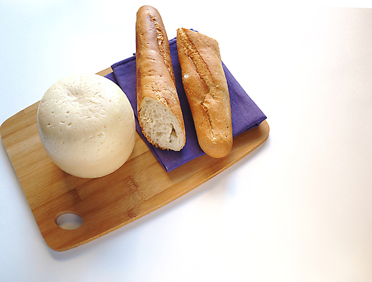 포토 JPG 해외이미지 음식 백그라운드 사람없음 우유 신선 원형 맛 아침식사 바게트 점심식사 번 해외포토 도형 빵 컨셉 유제품 식사 파일형식 이미지허브