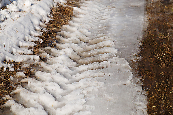 포토 JPG 해외이미지 도로 선 여행 백그라운드 교통시설 자국 자동차 자연 표면 추상 거리 사람없음 봄 흰색 바퀴 닫기 인쇄 질감 타이어 트랙 트랙터 짐차 선로 각인 해외포토 계절 길 육상교통 컬러 교통 무늬 모션 농기계 시설 생태계 특수차량 파일형식 이미지허브