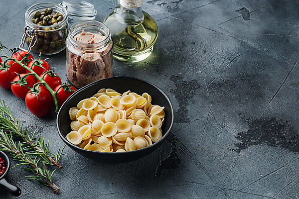 포토 JPG 해외이미지 회색배경 사람없음 공백 껍질 밀 참치 성분 통조림 병조림 생식 핸드메이드 카피스페이스 해외포토 백그라운드 곡류 어류 회색 파일형식 이미지허브