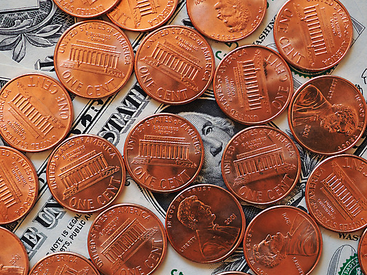 포토 JPG 해외이미지 지폐 돈 북아메리카 비즈니스 사람없음 금융 달러 동전 쪽지 미국 변화 재산 구매 만들기 계산서 매각 비용 해외포토 컨셉 모션 아메리카 경제 쇼핑 파일형식 이미지허브