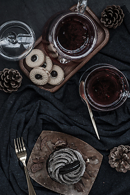 포토 JPG 해외이미지 열매 음료 백그라운드 과일 휴식 디저트 사람없음 장식 컵 갈색 쿠키 케이크 숟가락 어둠 축하 컵케이크 굽기 허브 크림 아로마 칼로리 버터 해외포토 식물 식기 음식 컬러 컨셉 수저 구이 파일형식 이미지허브