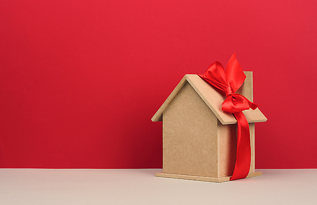 포토 JPG 해외이미지 리본 부동산 실내 선물 사람없음 오브젝트 건축모형 부동산시장 빨간배경 해외포토 백그라운드 내부 빨간색 모형 시장 재산 파일형식 이미지허브