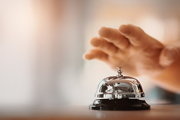 포토 JPG 해외이미지 손 여행 백그라운드 컨셉 호텔 휴가 사람없음 금속 식당 수확 종 반지 고급 계산대 도착 고객 책상 서비스 보케 부름 경보 블러 옛날 접수 주목 카피스페이스 해외포토 가구 농업 장신구 모션 재질 숙소 신체부위 상점 공백 파일형식 이미지허브