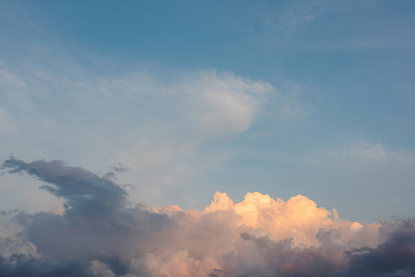 포토 JPG 해외이미지 백그라운드 오렌지 자연 하늘 날씨 휴가 따뜻함 사람없음 야외 파란색 빛 컬러풀 햇빛 태양 뷰티 노란색 우주 일출 환경 맑음 일몰 자유 광선 흰색 오픈 분위기 황금 저녁 장면 부드러움 천국 오존 해외포토 자연요소 컬러 컨셉 과일 노을 감각 야간 생태계 파일형식 이미지허브
