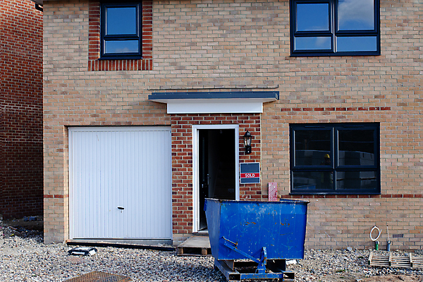 포토 JPG 해외이미지 전통 외관 건축양식 창문 가족 지붕 부동산 벽돌 잉글랜드 새로움 거리 주택 사람없음 건물 빨간색 판매 세일 문 재활용 절약 재산 구매 땅 시골집 투자 대출 렌탈 해외포토 건축물 건축 컬러 컨셉 비즈니스 관계 영국 금융 쇼핑 친환경 파일형식 이미지허브