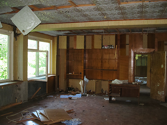 포토 JPG 해외이미지 산업 벽 건축양식 창문 하늘 추상 주택 직장 실내 사람없음 내부 건물 빛 금속 어둠 방 수확 도시 거친 복도 중세 역사 위험 큼 무서움 버리기 창고 부식 복고 먼지 장면 그런지 깨짐 썩음 옛날 콘크리트 파멸 오싹 해외포토 건축물 건축 감정 컨셉 무늬 농업 회사 모션 재질 크기 파일형식 소멸 이미지허브