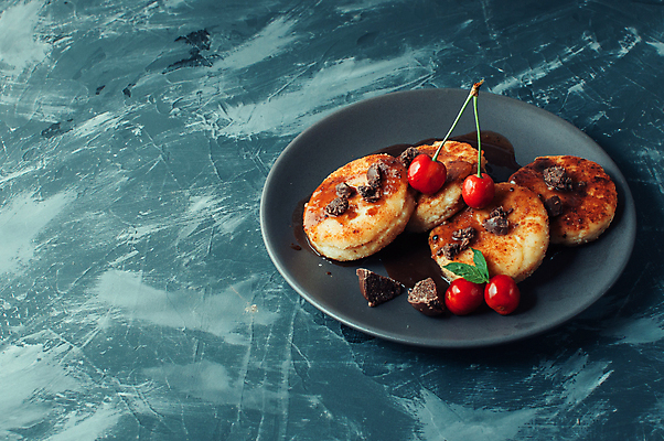 포토 JPG 해외이미지 접시 열매 음식 백그라운드 다이어트 과일 부분 딸기 디저트 치즈 건강 요리 사람없음 목재 주방 식사 튀김 흰색 시골 신선 닫기 달콤 아침식사 가루 설탕 먹기 메뉴 유기농 시골집 블루베리 산딸기 아몬드 팬케이크 점심식사 페스츄리 핸드메이드 해외포토 나무 식물 식기 웰빙 빵 컬러 재료 모션 유제품 주택 케이크 견과류 맛 파일형식 이미지허브