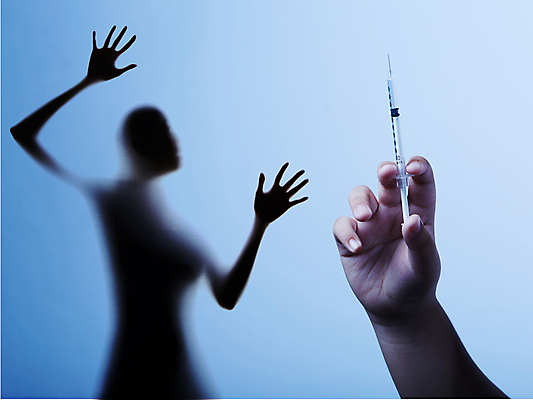 포토 JPG 해외이미지 손 어린이 과학 컨셉 건강 병원 주사기 사람 사람없음 치료 파란색 약 장비 환자 간호사 의사 액체 실험실 바이러스 울음 위험 무서움 주사약 테라피 돌봄 백신 복용 예방접종 예방주사 인슐린 인플루엔자 해외포토 감정 컬러 의학 의료기기 모션 표정 실험 신체부위 뷰티 의료진 예방 접종 파일형식 이미지허브