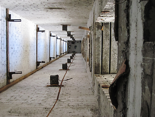 포토 JPG 해외이미지 식물 산업 포스터 여행 창문 자연 벽지 지붕 바닥 풍경 사람없음 건물 계단 힘 발코니 떨어짐 쓰레기 위험 버리기 폐허 원자 원자력 구시가지 드론 생태학 옛날 요금 우크라이나 재앙 조감도 콘크리트 해외포토 건축물 교육 유럽 컨셉 모션 에너지 생태계 파일형식 이미지허브