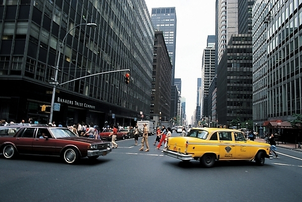 포토 JPG 주간 해외풍경 건축물 건축 도로 길 육상교통 교통 자동차 자연 거리 거리풍경 사람 풍경 여러명 야외 건물 도시풍경 도시 국내포토 자연요소 해외 교통수단 다수 교통시설 생태계 파일형식