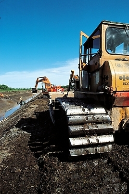 포토 JPG 주간 산업 건설업 사람없음 야외 장비 건설현장 운송업 중장비 포크레인 굴착기 토목공사 국내포토 자연요소 공사 산업장비 파일형식