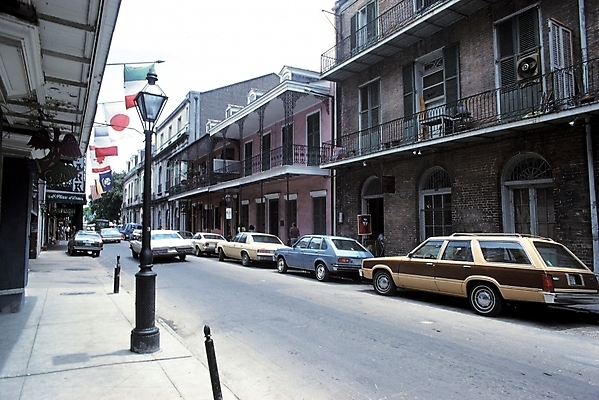 포토 JPG 해외풍경 건축물 건축 도로 길 육상교통 교통 자동차 자연 거리 거리풍경 풍경 사람없음 건물 도시풍경 차도 도시 국내포토 해외 교통수단 교통시설 생태계 파일형식