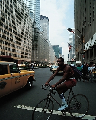 포토 JPG 주간 서양인 외국인 해외풍경 건축물 남자 건축 도로 육상교통 외국문화 흑인 교통 북아메리카 해외건축 자동차 자연 아메리카 한명 사람 풍경 빌딩 20대 성인 야외 건물 도시풍경 자전거 미국 차도 도시 상업시설 남자만 남자한명만 성인남자만 청년만 청년남자만 청년남자한명만 성인한명만 성인남자한명만 성인만 국내포토 자연요소 1 해외 문화 길 교통수단 교통시설 인종 청년 바이크 대륙 시설 생태계 상업 파일형식