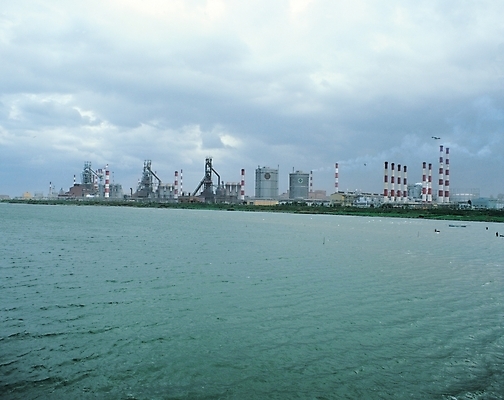 포토 JPG 주간 구름 산업 바다 공장 자연 하늘 굴뚝 풍경 사람없음 야외 산업시설 공단 공업단지 국내포토 자연요소 공업 생태계 파일형식