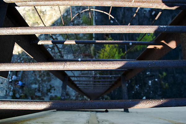 포토 JPG 해외이미지 외관 산업 벽 백그라운드 건축양식 사다리 창문 하늘 지붕 불 추상 벽돌 주택 안전 사람없음 야외 건물 파란색 빛 계단 금속 회색 도시 바 정상 위험 탈출 철 부식 복고 오르기 러시아 방법 철강 해외포토 자연요소 건축물 건축 유럽 컬러 컨셉 무늬 모션 재질 도구 파일형식 이미지허브