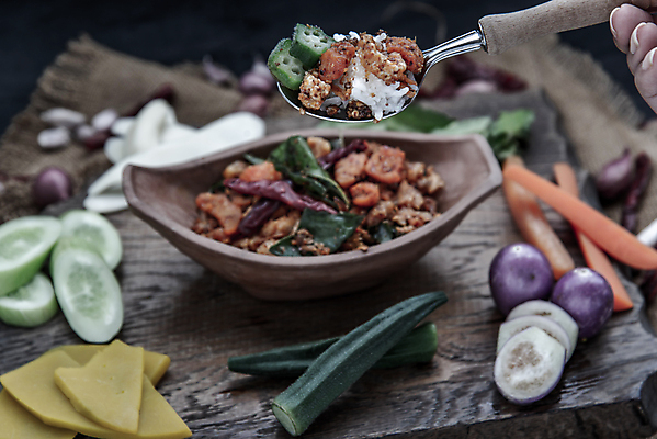 포토 JPG 해외이미지 접시 음식 백그라운드 채소 태국 고추 호박 가지 오이 건강 돼지고기 요리 사람없음 목재 초록색 식사 저녁식사 당근 튀김 신선 돼지 먹기 허브 삼베 유기농 반죽 성분 점심식사 핸드메이드 샬롯 해외포토 나무 식물 식기 웰빙 아시아 컬러 재료 포유류 모션 양파 뿌리채소 육류 파일형식 천_직물 이미지허브