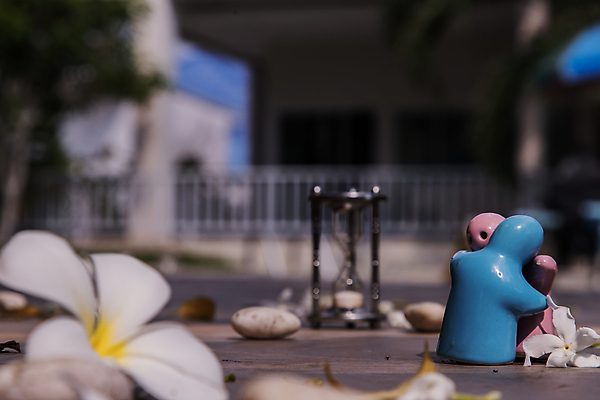 포토 JPG 해외이미지 라이프스타일 디자인 커플 행복 감정 결혼 백그라운드 컨셉 데이트 관계 포옹 결혼식 휴가 키스 함께함 발렌타인데이 사랑 사람없음 두명 컬러풀 뷰티 신혼여행 흰색 공구 하트 우아함 달콤 심볼 모래시계 오브젝트 약혼 2월 해외포토 모양 모래 시계 컬러 안기 데이이벤트 사람 이벤트 생활 도구 날짜 맛 애정표현 약속 파일형식 이미지허브