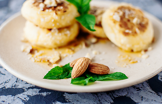 포토 JPG 해외이미지 접시 열매 음식 백그라운드 다이어트 과일 부분 탁자 딸기 디저트 치즈 건강 요리 사람없음 목재 케이크 주방 식당 식사 튀김 흰색 시골 신선 닫기 달콤 맛 아침식사 가루 설탕 먹기 메뉴 유기농 시골집 블루베리 산딸기 블랙베리 팬케이크 점심식사 페스츄리 핸드메이드 해외포토 나무 식물 식기 웰빙 빵 컬러 가구 컨셉 재료 모션 유제품 주택 상점 파일형식 이미지허브