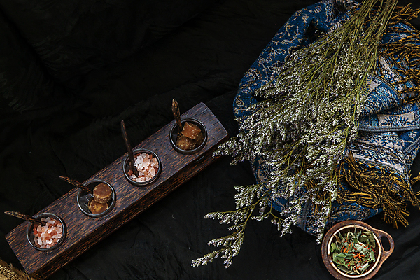 포토 JPG 해외이미지 디자인 꽃 음료 백그라운드 컨셉 잎 재료 자연 유리 휴식 프레임 건조 건강 사람없음 목재 장식 컵 초록색 뷰티 우주 식사 어둠 시골 신선 맛 허브 상쾌 유기농 질감 향기 아로마 내추럴 구성 사프란 해외포토 나무 식물 식기 웰빙 감정 컬러 재질 향신료 생태계 냄새 파일형식 이미지허브