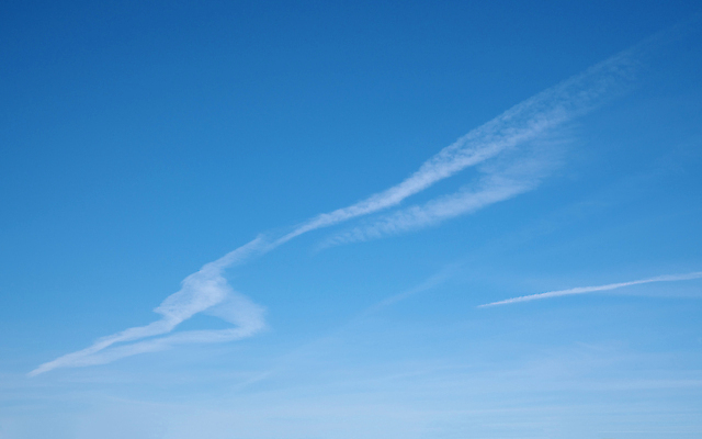 포토 JPG 해외이미지 로우앵글 백그라운드 자연 하늘 날씨 파노라마 사람없음 야외 파란색 우주 환경 맑음 고요 흰색 천국 내추럴 해외포토 뷰포인트 컬러 촬영기법 생태계 파일형식 이미지허브