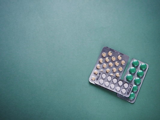 포토 JPG 해외이미지 건강 사람없음 치료 알약 약 건강관리 고통 질병 구급차 약국 예방 두통 진통제 편두통 항생제 해외포토 감정 의학 자동차 관리 파일형식 이미지허브