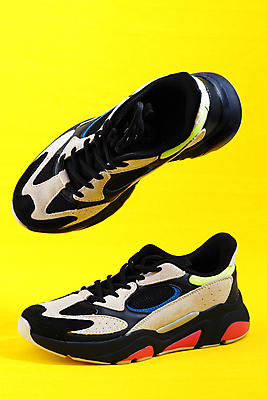 포토 JPG 해외이미지 운동화 신발 사람없음 운동 유행 구매 가죽 고립 노란배경 스타일 해외포토 백그라운드 건강 쇼핑 노란색 파일형식 이미지허브