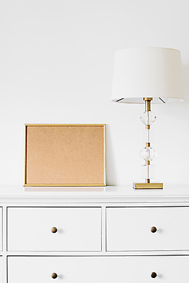 포토 JPG 해외이미지 액자 실내 사람없음 인테리어 스탠드 서랍장 목업 수면등 해외포토 디자인 가구 조명 내부 파일형식 이미지허브